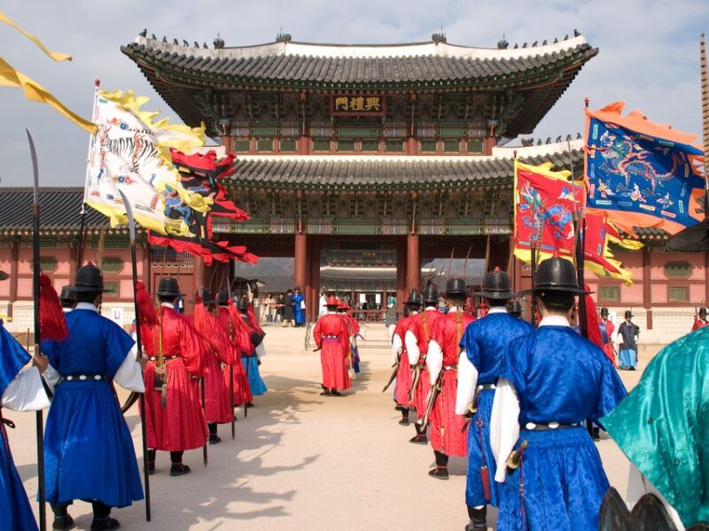 Seoul: Royal Palace Morning Tour Including Cheongwadae - Tour Details
