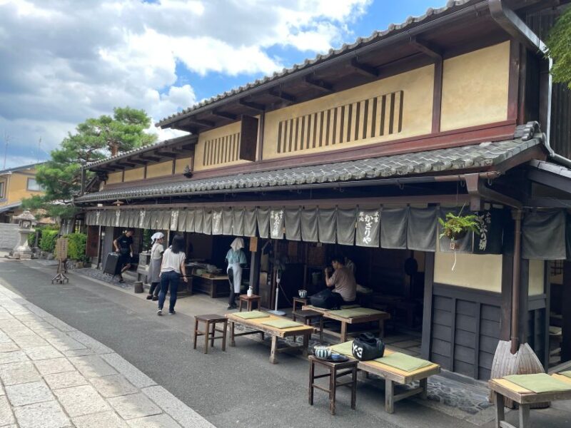 Serene Zen Gardens and the Oldest Sweets in Kyoto - Daitoku-ji Temple Guided Tour