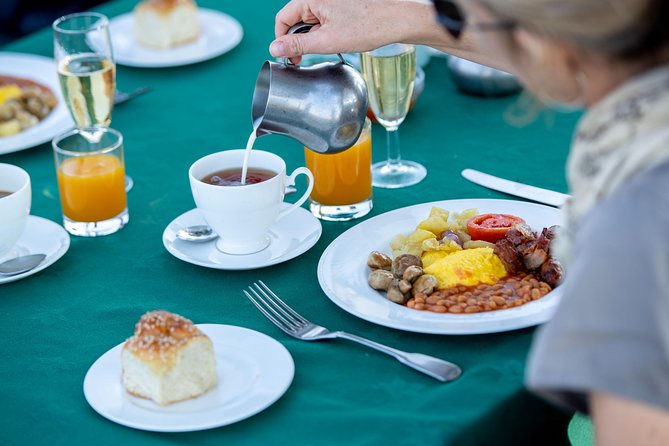 Serengeti Balloon Safari and Authentic Bush Breakfast - Authentic Bush Breakfast Experience