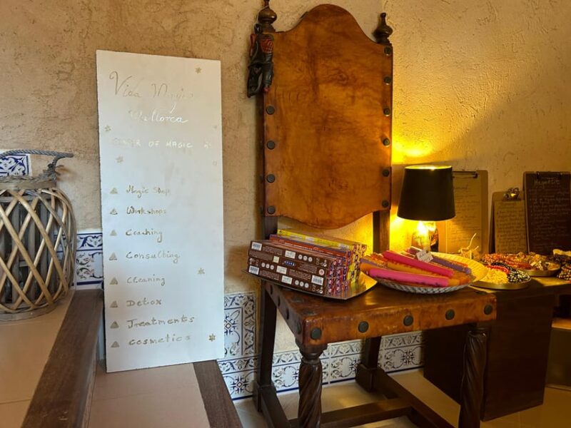 Ses Salines -Vida Magica: Visit Center of Magic&Tea Ceremony - Chakras and Energy Cells