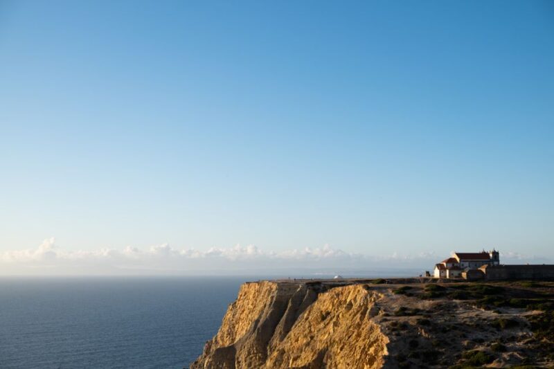 Sesimbra and Arrábida National Park Tour With Wine Tasting - Wine Tasting and Gastronomy