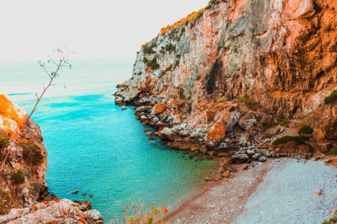 Sesimbra: Arrábida Beaches & Caves Boat Tour With Snorkeling - Frequently Asked Questions