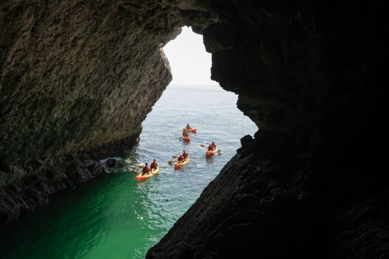 Sesimbra: Arrábida Natural Park Kayak Tour - Itinerary Highlights