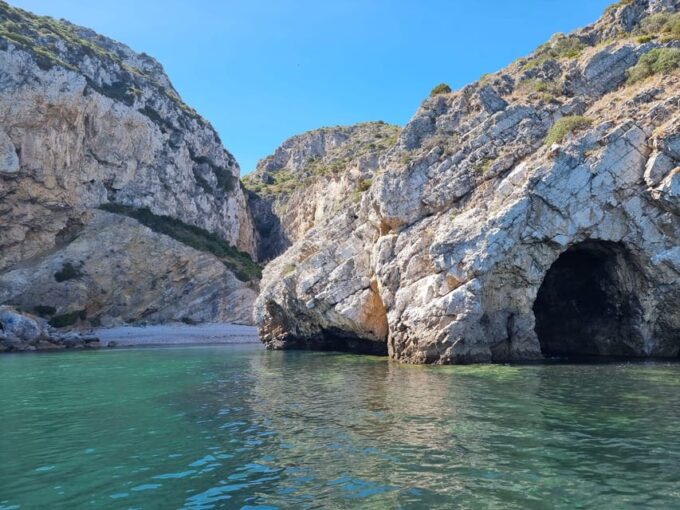 Sesimbra: Boat Trip Along Beaches and Bays With Snorkeling - Starting Location and Languages