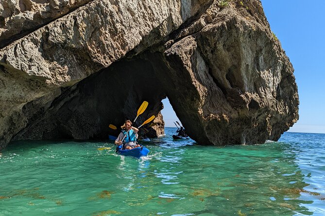 Sesimbra: Guided Kayak Tour in Arrábida Natural Park & Caves - Cancellation Policy