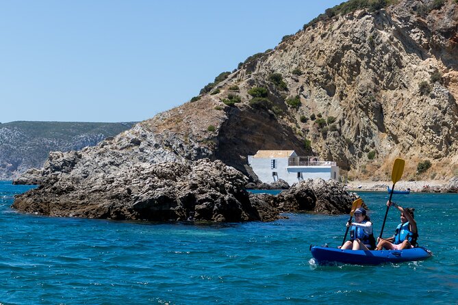 Sesimbra: Guided Kayak Tour in Arrábida Natural Park & Caves - Highlights of the Kayak Adventure