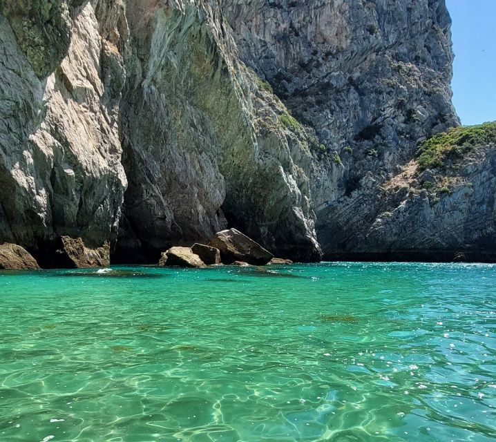 Sesimbra: Private Boat Tour - Wild Beaches, Secret Bays, Caves - Key Points