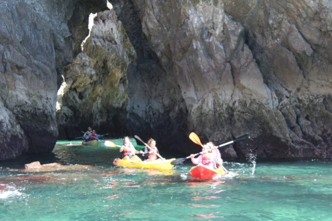 Sesimbra: Ribeiro Cavalo Beach, Caves, & Arrábida Kayak Tour - Choosing the Right Tour