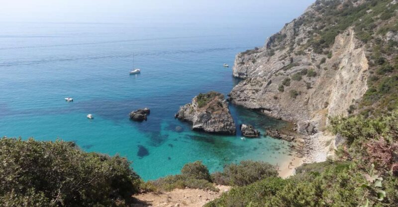 Sesimbra: Ribeiro Do Cavalo Beach Roundtrip Boat Transfer - Journey Highlights