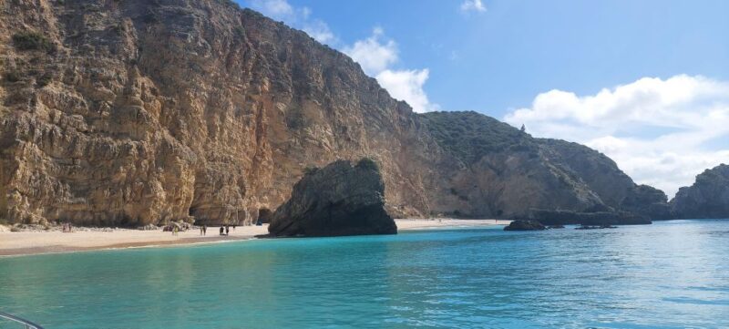 Sesimbra: Ribeiro Do Cavalo Beach Roundtrip Boat Transfer - Customer Ratings