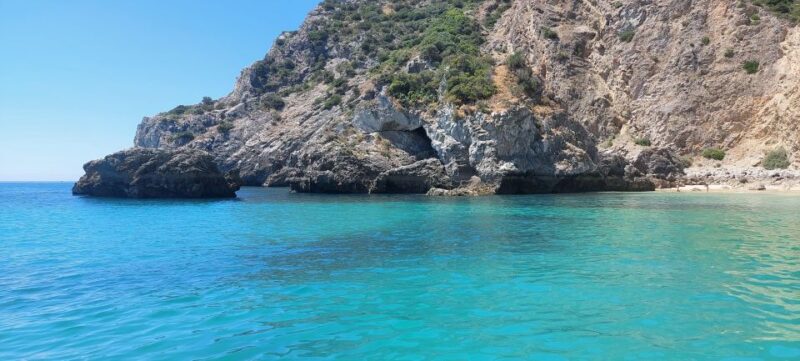 Sesimbra: Ribeiro Do Cavalo Beach Roundtrip Boat Transfer - What to Bring