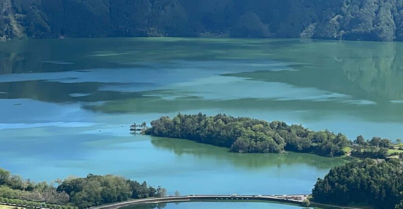 Sete Cidades and Lagoa Do Fogo - Lakes in Volcano Craters - Highlights
