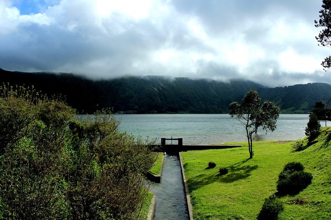 Sete Cidades by Van (Half Day) - Sightseeing at Vista Do Rei