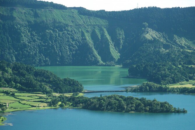 Sete Cidades Full-Day 4WD Tour From Ponta Delgada With Hiking - Health and Safety Considerations
