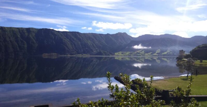 Sete Cidades: Full Day Jeep Tour and Walking Trail - Small Group Experience