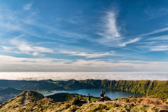 Sete Cidades: Half-Day Hiking Tour - Recommended Attire and Gear