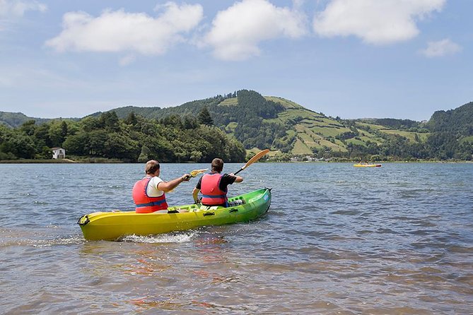 Sete Cidades Kayak Rental - Exploring Sete Cidades Lake