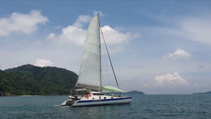 Setting Sail With Mumby 48FT - Mozart (Day Charter) - Frequently Asked Questions