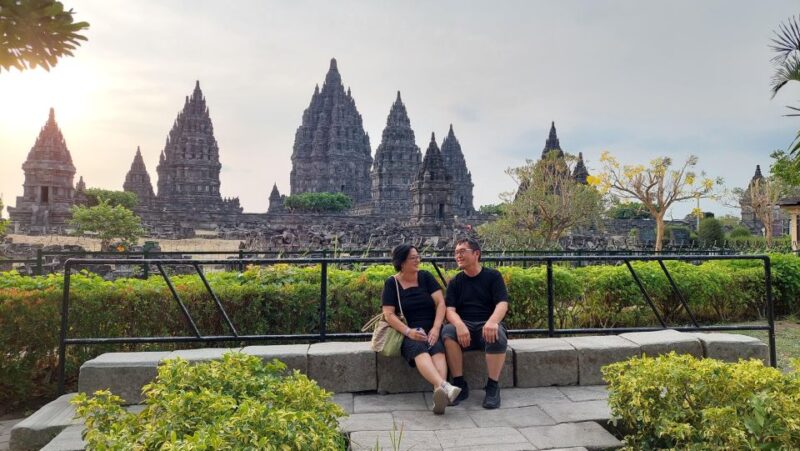 Setumbu Sunrise Borobudur, and Prambanan, With Lunch Option - Key Points