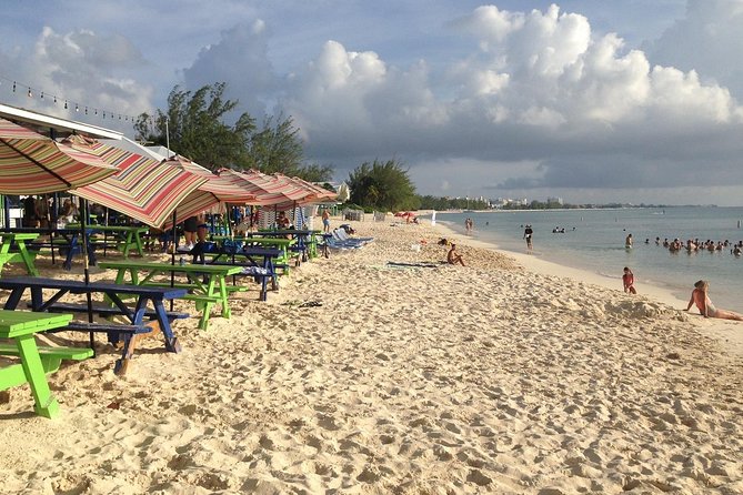 Seven Mile Beach Getaway - Food and Drinks