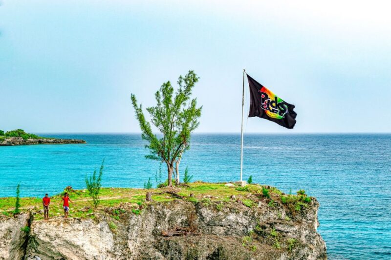 Seven Miles Beach &Rick's Cafe Private Tour From Montego Bay - Key Points