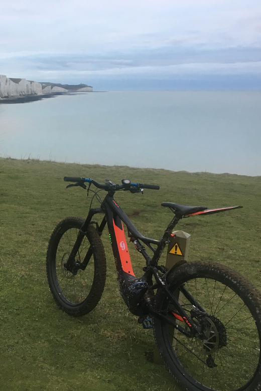 Seven Sister Coastal Ebike & Drive Tour - Food and Beverage