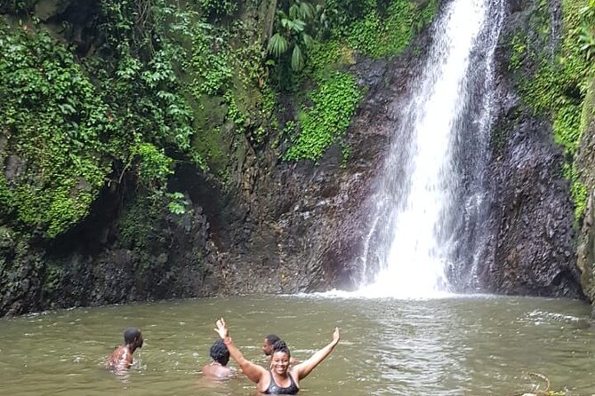 Seven Sisters Waterfalls Hike - Swimming in Natural Pools