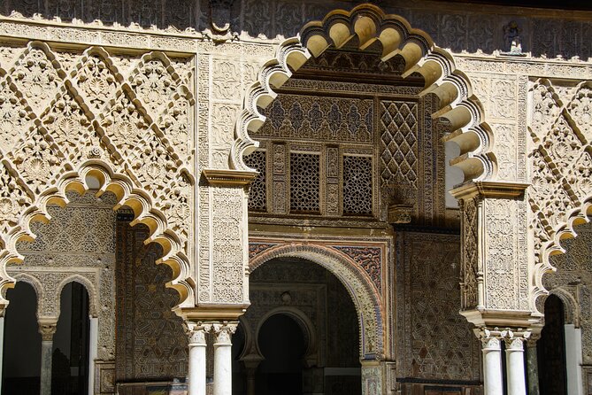 Sevilla Half-Day Tour With Alcazar & Cathedral (Skip-The-Line) - Seeing the Old Tobacco Factory