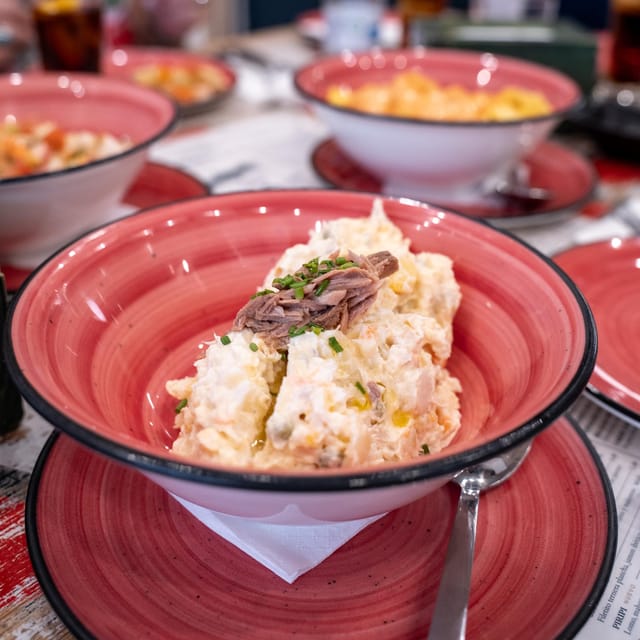 Seville Adventure: Historic Walking Tour & Traditional Tapas - Experiencing Moorish Influence