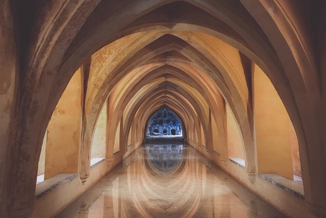 Seville Alcazar, Cathedral and Giralda Skip-The-Line Guided Tour - Highlights of the Tour