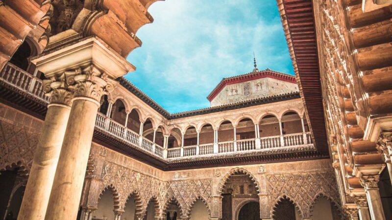 Seville: Alcazar, Cathedral, and Giralda Skip-the-Line Tour - Seville Cathedral: Architectural Marvel