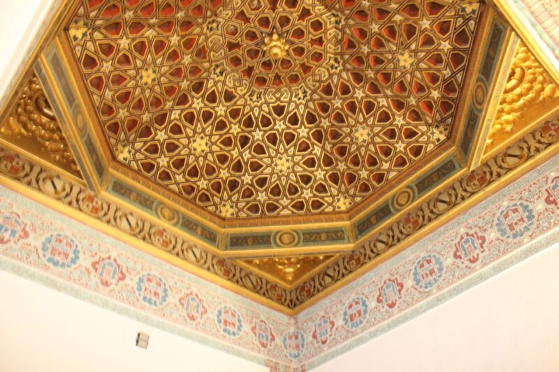 Seville: Alcazar, Cathedral, and Giralda Skip-the-Line Tour - Skip-the-Line Access