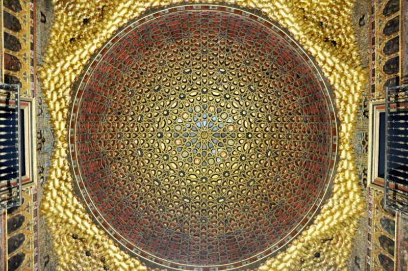 Seville: Alcazar & Cathedral Skip-the-Line Guided Tour - Alcazar