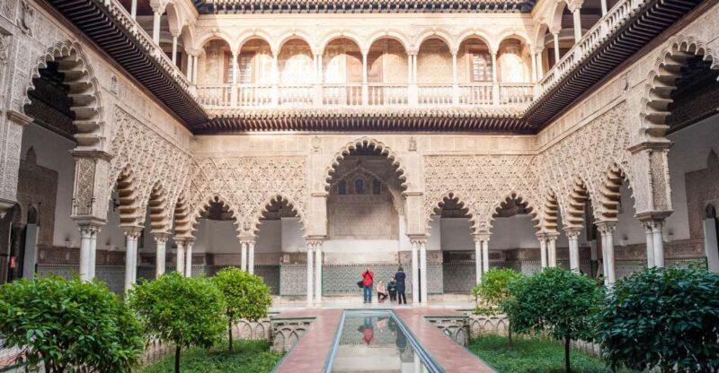 Seville: Alcázar Guided Tour - Tour Details and Accessibility