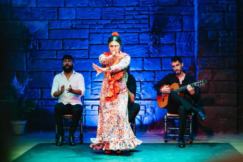 Seville: Baraka Sala Flamenca Show With Drink in Triana - Venue Details