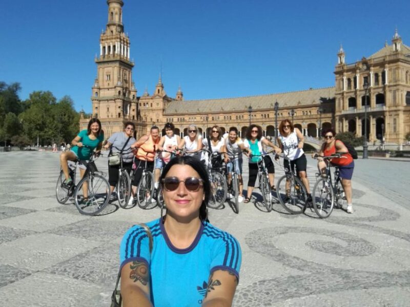 Seville: Bicycle Rental - Exploring Seville by Bike