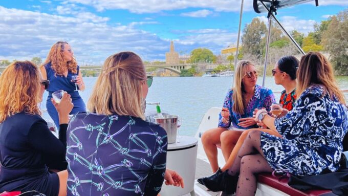 Seville: Boat Tour The Corners of the Guadalquivir - Inclusions and Amenities