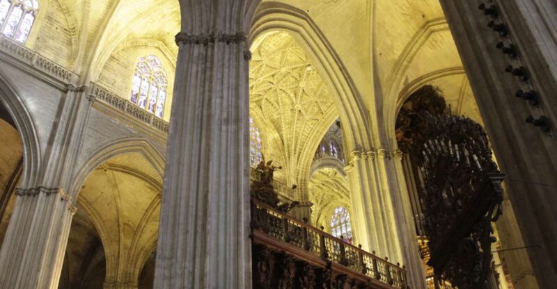 Seville: Cathedral 1-Hour Guided Tour - Artistic Beauty and Construction