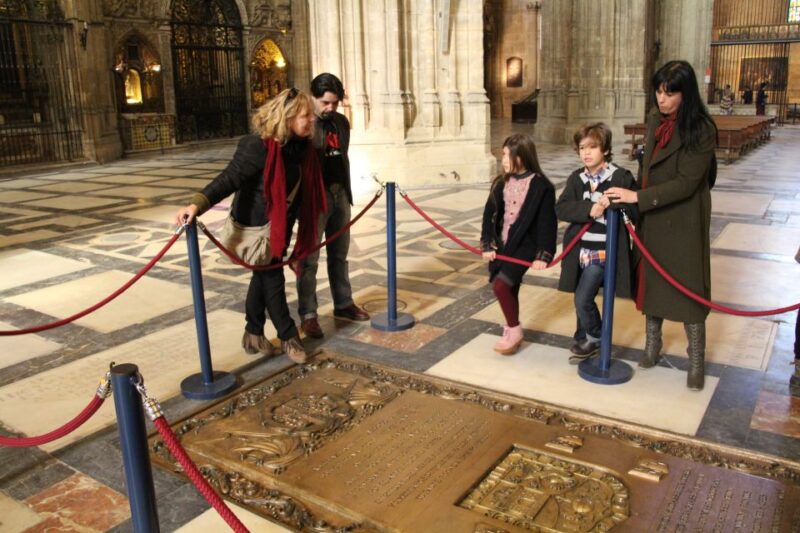 Seville: Cathedral 1-Hour Guided Tour - Murillo and Altar Highlights