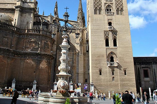 Seville: Cathedral and Alcázar - Climbing the Giralda