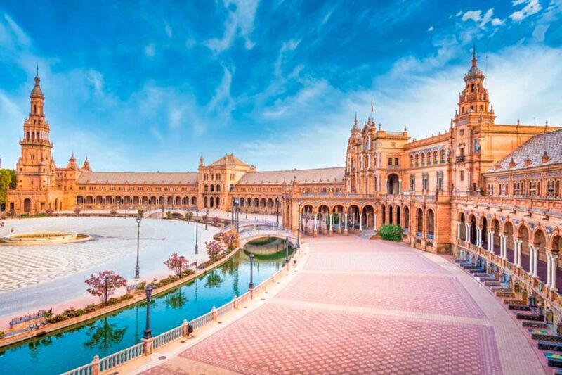 Seville: Cathedral and Giralda Guided Tour With Tickets - Pricing and Booking