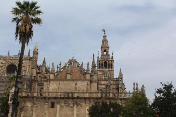 Seville: Cathedral and Giralda Skip-the-line Guided Tour - Frequently Asked Questions