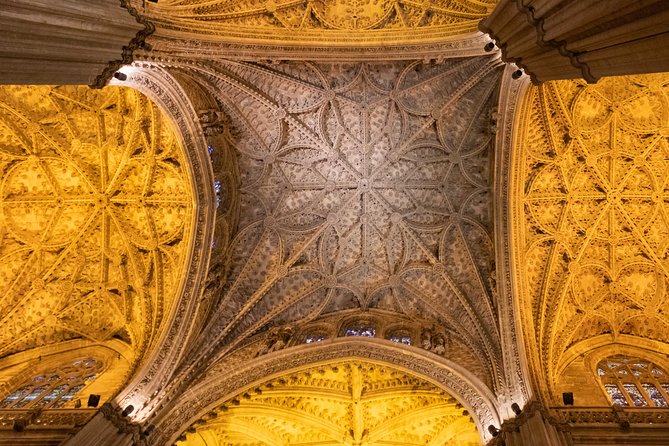 Seville Cathedral and the Giralda Skip the Line Private Tour - Tour Overview
