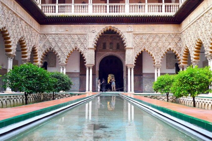 Seville: Cathedral, Giralda, and Royal Alcázar Guided Tour - Inclusions and Exclusions Explained