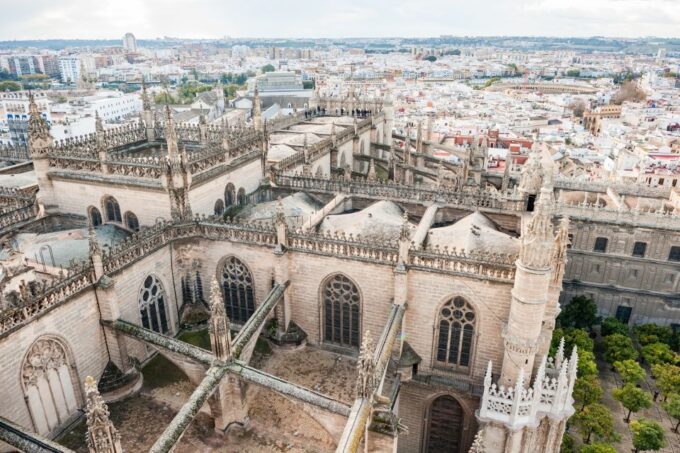 Seville: Cathedral Guided Tour With Optional Alcázar - Getting the Most From Your Tour