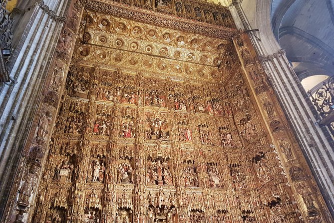 Seville Cathedral Tour Including Tickets and Skip the Line Entry - Patio De Los Naranjos