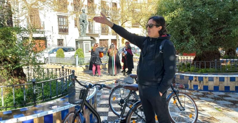 Seville: City Highlights Bike Tour - Tour Details