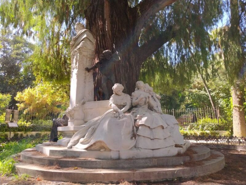 Seville: City Highlights Private Walking Tour - Key Points