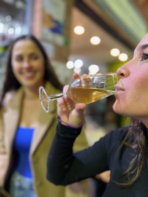 Seville: Drinks of Sevilla Tasting - Expert Guidance
