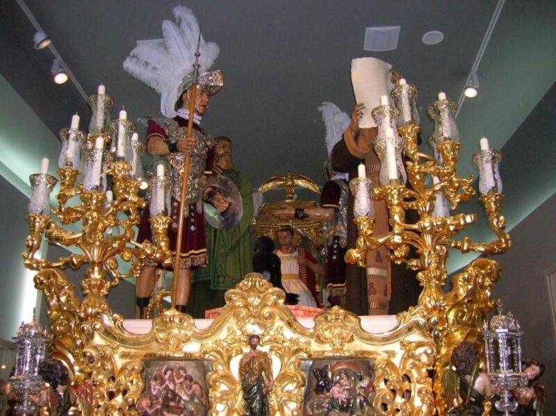 Seville: Entry Ticket to the Macarena Museum and City Tour - Experience Highlights